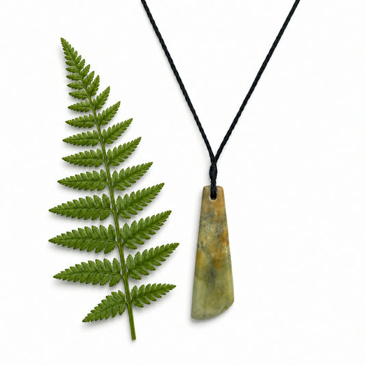 Steve Simmers 'Pounamu Toki' SS308 | Pounamu Pendant
