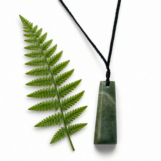 Steve Simmers 'Pounamu Toki' SS309 | Pounamu Pendant